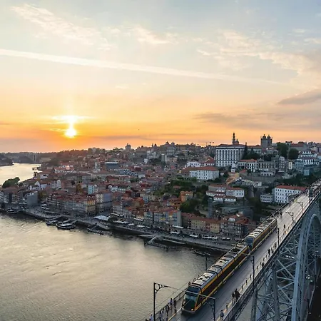 Centrally Located In Porto