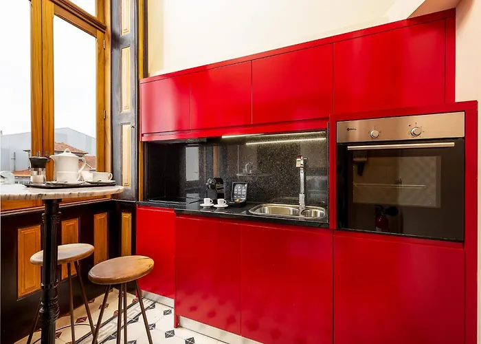 Apartment Centrally Located In *