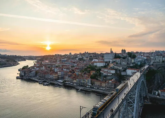 Centrally Located In Porto