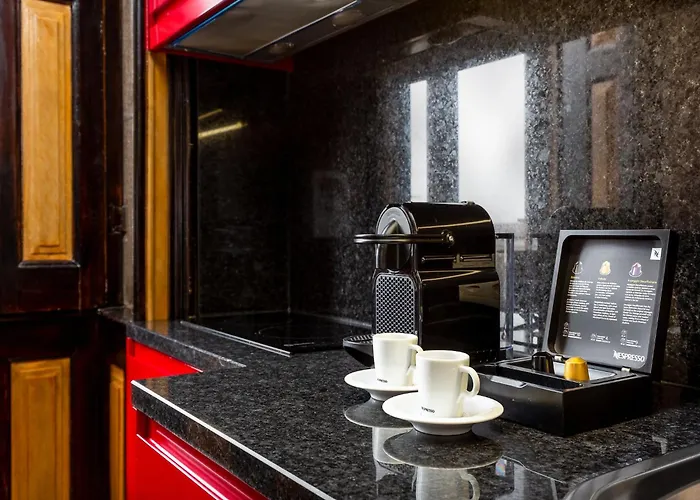 Centrally Located In Apartman