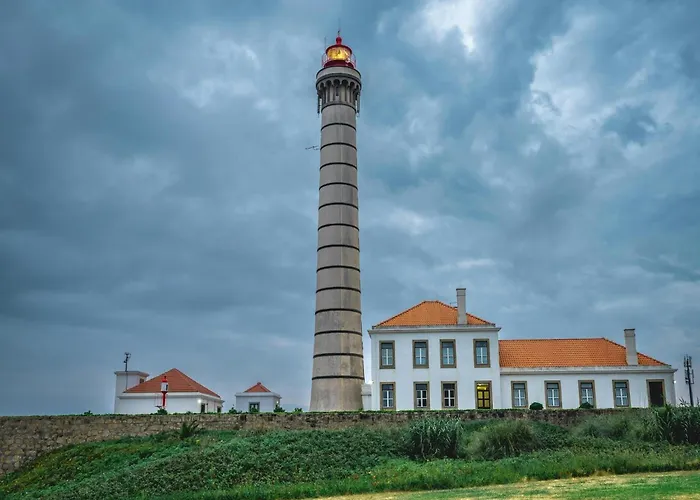 Centrally Located In Апартаменты Порту